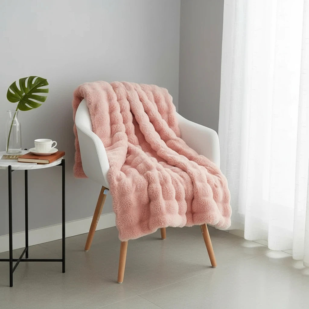 Blanket with Faux Fur Texture | Cozy Home Decor
